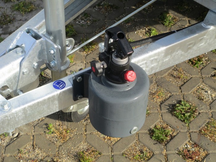 Eduard 2026-J-72 Rückwärtskipper mit Handpumpe – Bild 3
