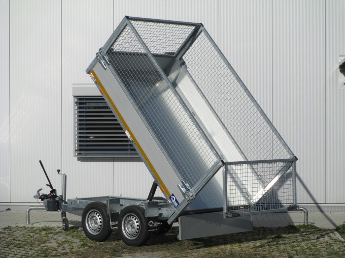 Eduard 2026-J-72 Rückwärtskipper mit Handpumpe – Bild 4