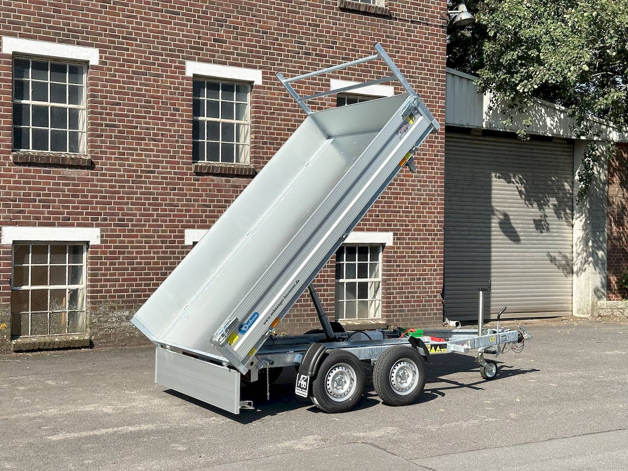 Cheval Liberté Debon PW2.4 LUX Dreiseitenkipper 2600 kg mit Elektrohydraulik – 300 x 180 x 35 cm – Bild 6