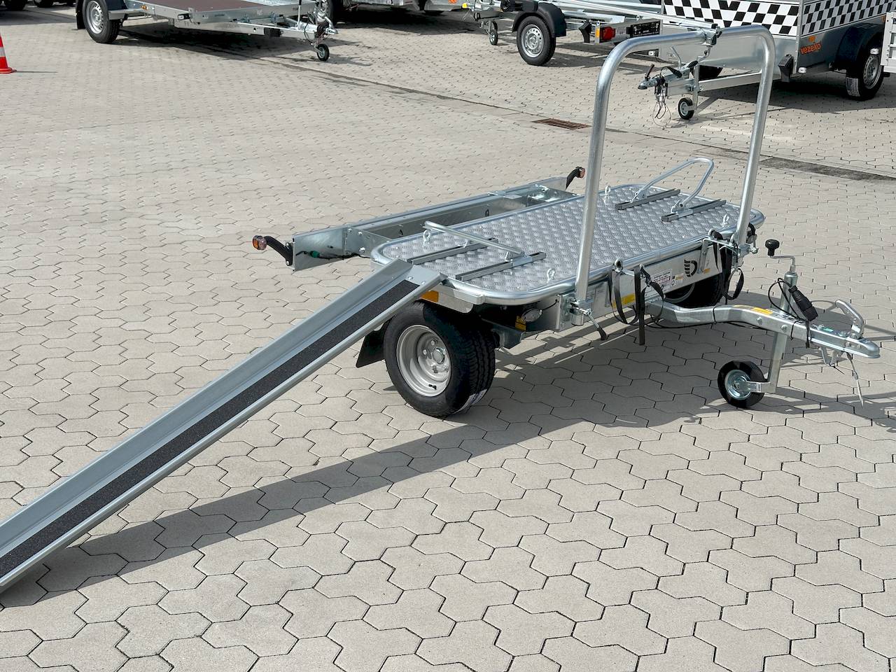 Debon Roadster Camp | Wohnmobilanhänger 80X200CM 750KG Motorradanhänger | Fahrradanhänger – Bild 8