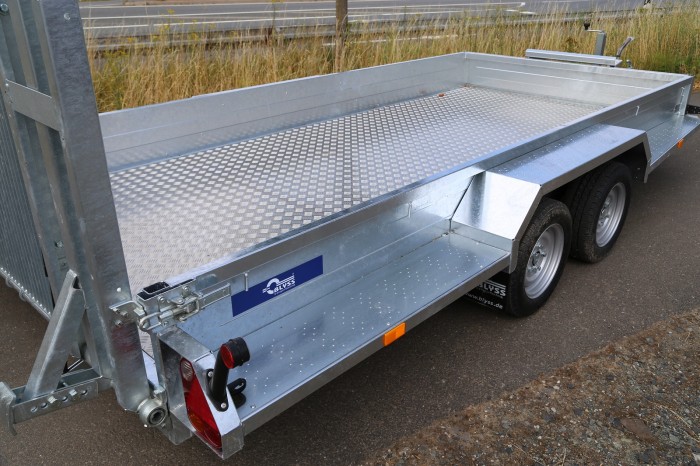Saris Magnum Maxx 350 Minibagger Maschinentransporter